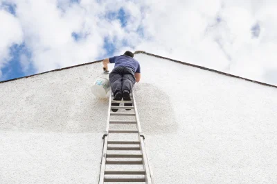 Peinture extérieure à Guern — façades et ravalement